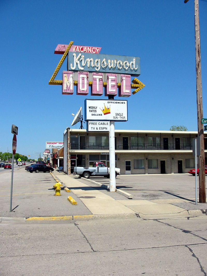 Kingswood Motel